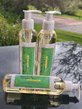 Load image into Gallery viewer, Lavender Bath and Shower Oil (200ml)