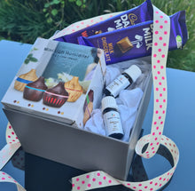 Load image into Gallery viewer, Introspective Gift Box